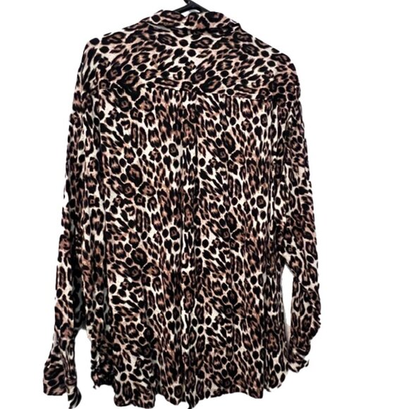 Westbound Woman Button-down Tunic, Leopard Print, Long Sleeve Plus Size 3X - Picture 2 of 6